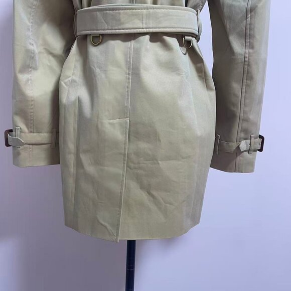 Burberry  Short Chelsea Heritage Trench Coat - Picture 11 of 14